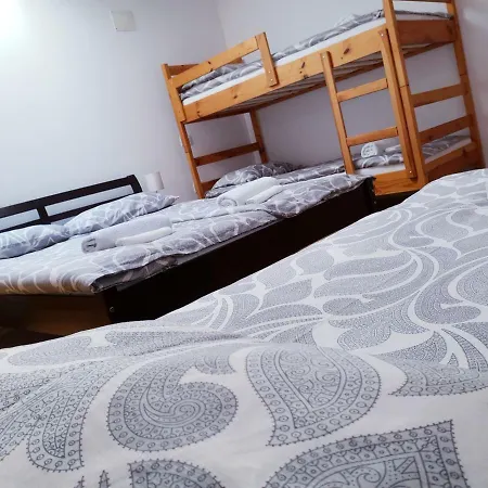 Carsus Bed & Breakfast Tomaj